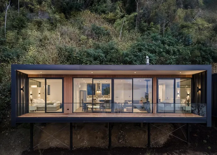 Villa: Crystal Waters