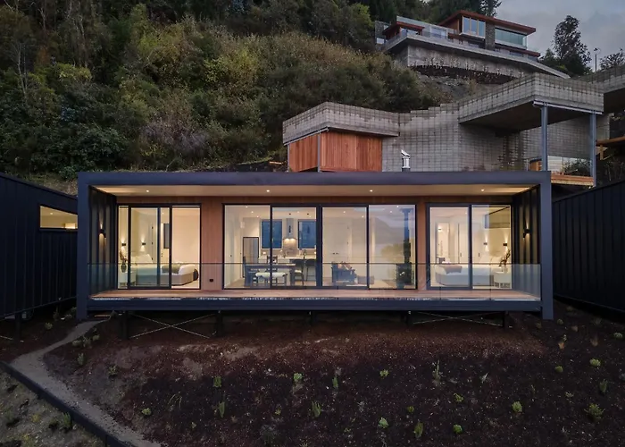 Villa: Crystal Waters